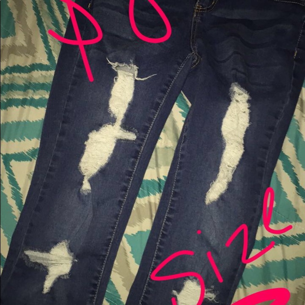 Ripped jeans. Size 3